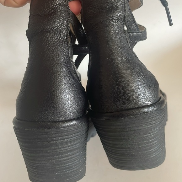 Fly London Yuke Black Wedge Strappy Lace-up Sandals Shoes size 40 EU - Picture 5 of 10